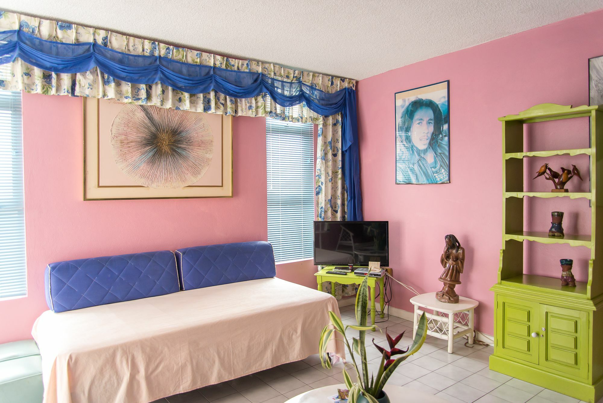 Montego Bay Club Apartments Екстериор снимка